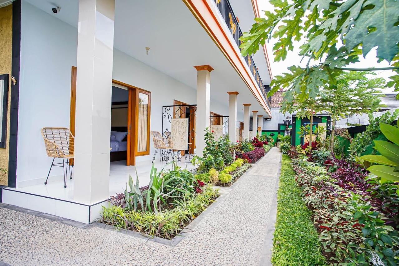 Guest House At Gunung Salak Bali Керобокан Экстерьер фото